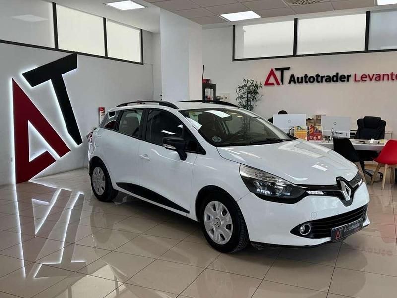 Usado 2015 Renault Clio IV Authentique Utilitario | 6999 € (Un poco caro) - Imagen 1/4