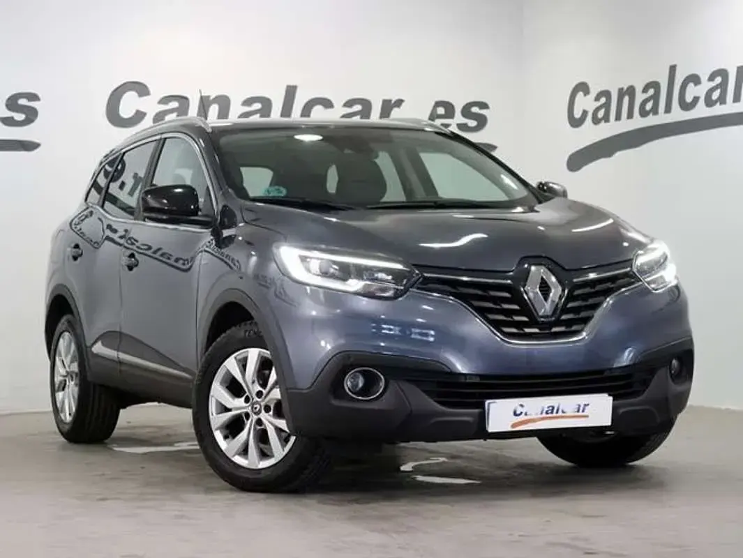 Usado Renault Kadjar LIMITED 131 CV (96 kW) 2018 Gris SUV