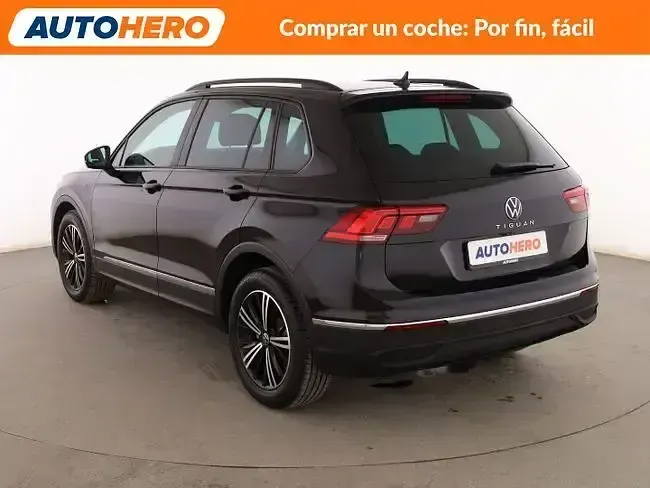 Usado VW Tiguan Life 150 CV (110 kW) 2021 Negro SUV