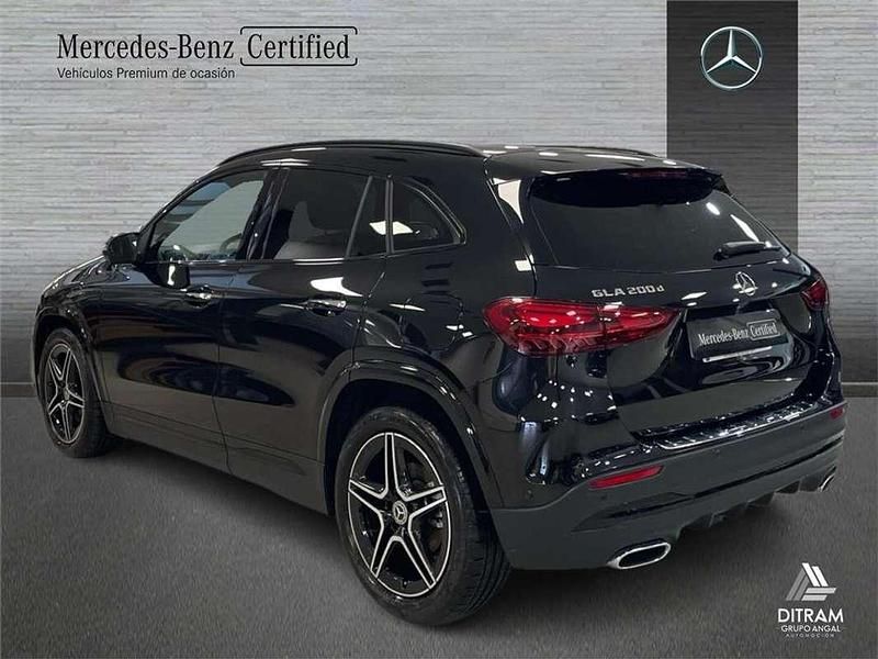 Usado Mercedes GLA200 150 HP (110 kW) 2025 SUV