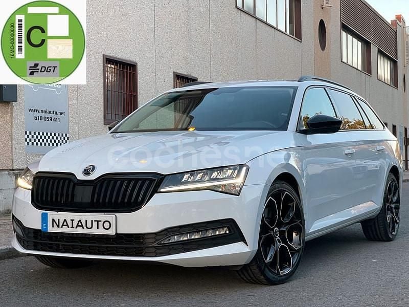 Blanco Usado 2022 Skoda Superb Style Familiar | 19.900 € (Precio justo) - Imagen 1/4