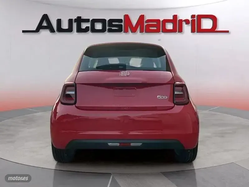 Usado Fiat 500e Red 86 kW (118 CV) 2024 Rojo Berlina