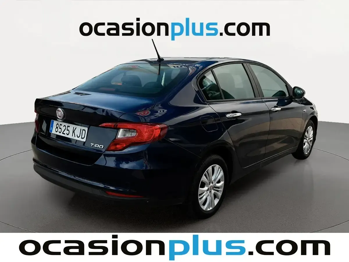 Usado Fiat Tipo Easy 95 CV (69 kW) 2018 Azul Berlina