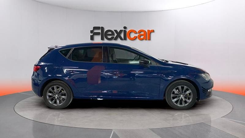 Usado Seat Leon Style 115 CV (84 kW) 2019 Amarillo Berlina