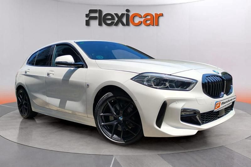 Blanco Usado 2019 BMW 118 Comfort Edition Utilitario | 20.790 € (Un poco caro) - Imagen 1/4