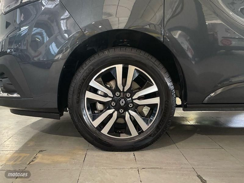 Begagnad Renault Trafic 150 HK (110 kW) 2024 Grå Minibuss