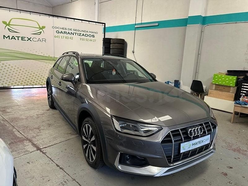 Usado Audi A4 Allroad Business 204 CV (150 kW) 2021 Gris / plata Familiar