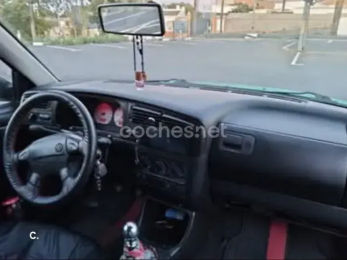 Usado VW Golf III GT 90 CV (66 kW) 1995 Verde Berlina
