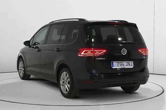 Usado VW Touran Advance 110 CV (80 kW) 2016 Monovolumen