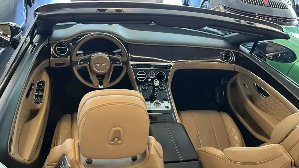 Usado Bentley Continental GT Convertible 549 CV (403 kW) 2020 Gris Descapotable
