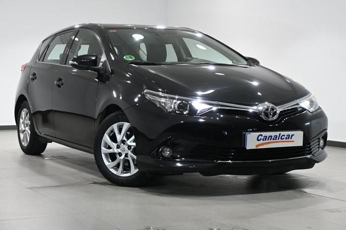 Usado Toyota Auris Active 90 CV (66 kW) 2016 Negro Utilitario