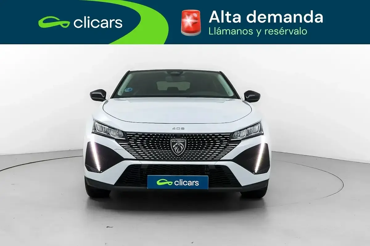 Usado Peugeot 408 Allure 136 CV (100 kW) 2025 Blanco SUV