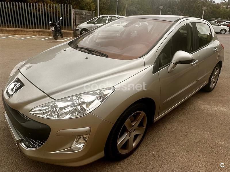 Usado Peugeot 308 Premium 110 CV (80 kW) 2008 Beige Berlina
