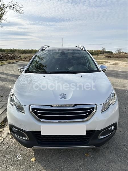 Usado Peugeot 2008 Allure 115 CV (84 kW) 2014 Blanco SUV