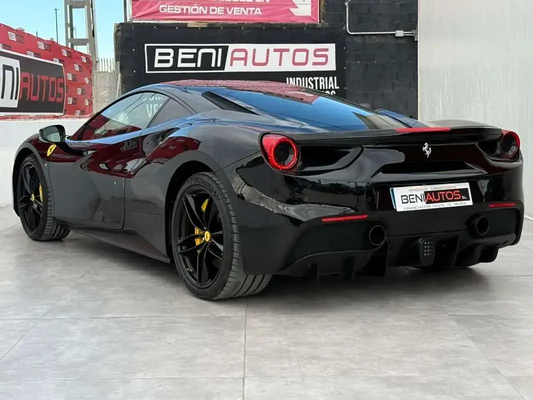 Usado Ferrari 488 669 CV (492 kW) 2016 Negro Coupe