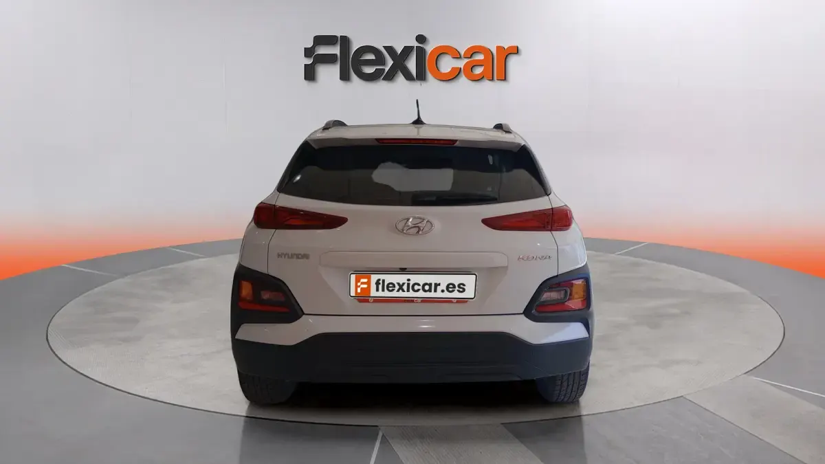 Usado Hyundai Kona 120 CV (88 kW) 2018 Blanco SUV