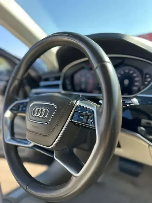 Usado Audi A8 Exclusive 286 CV (210 kW) 2018 Marrón Berlina
