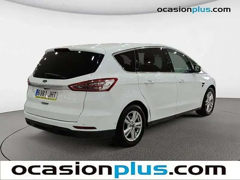 Usado Ford S-MAX Titanium 150 CV (110 kW) 2015 Blanco Monovolumen