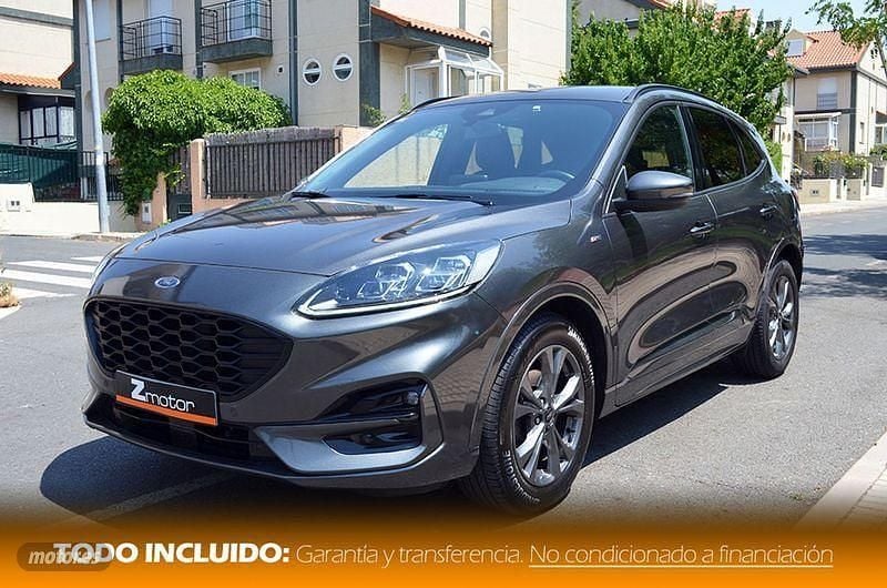 Usado Ford Kuga ST-Line X 150 CV (110 kW) 2020 Gris / plata SUV