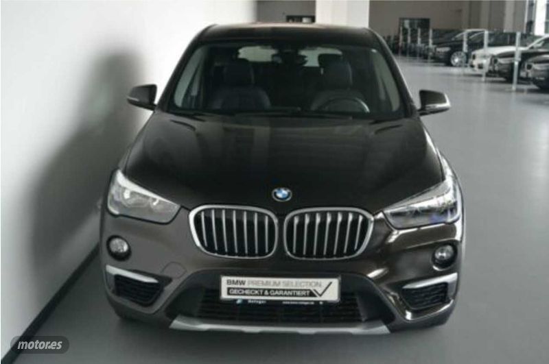 Negro Usado 2016 BMW 118 Utilitario | 21.850 € (Un poco caro) - Imagen 1/4