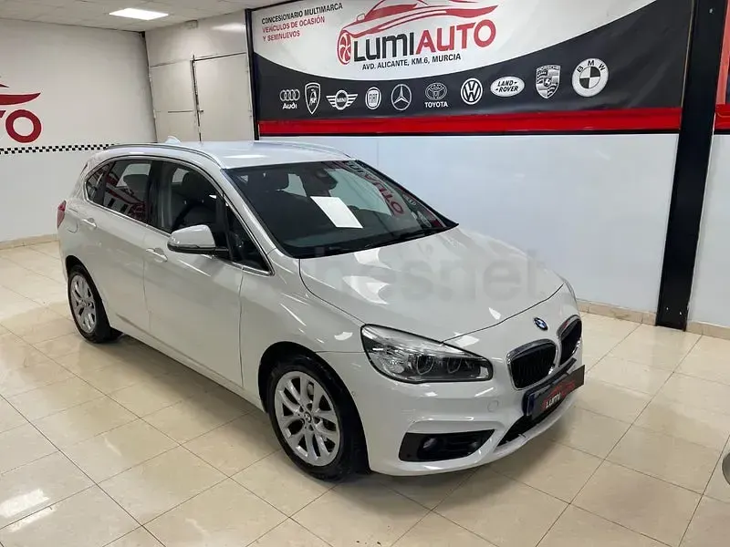 Usado BMW 216 Active Tourer 116 CV (85 kW) 2016 Blanco Monovolumen