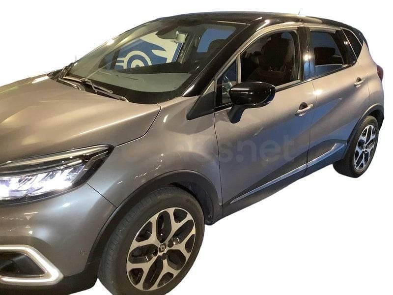 Usado Renault Captur Life 90 CV (66 kW) 2019 Gris / plata SUV