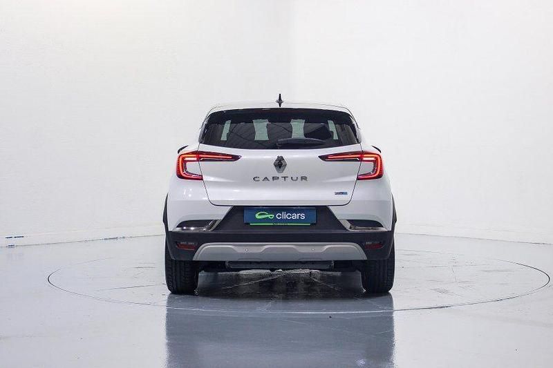 Usado Renault Captur Zen 160 CV (117 kW) 2021 Blanco SUV