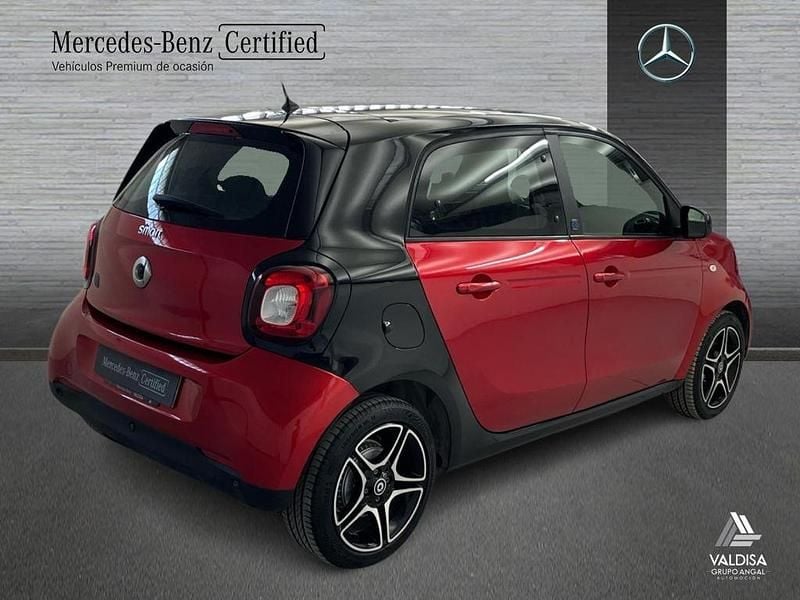 Usado Smart ForFour Electric Drive Passion 60 kW (82 CV) 2021 Rojo