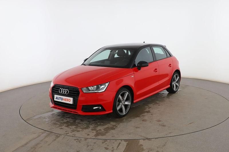 Usado Audi A1 Sportback Attraction 90 CV (66 kW) 2015 Rojo Utilitario