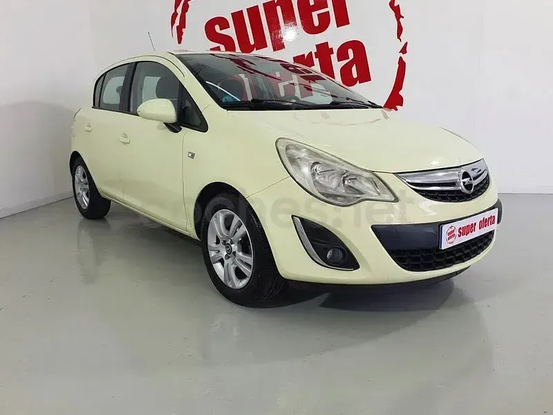Usado Opel Corsa Cosmo 85 CV (62 kW) 2011 Blanco Utilitario