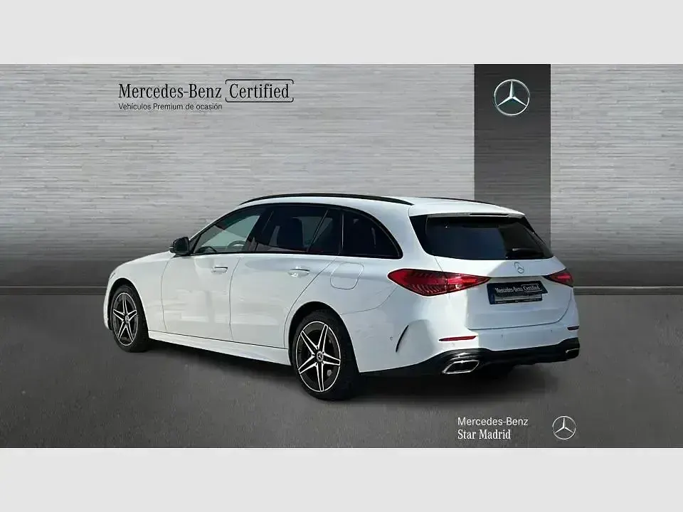 Usado Mercedes C300e 313 CV (230 kW) 2022 Blanco Familiar