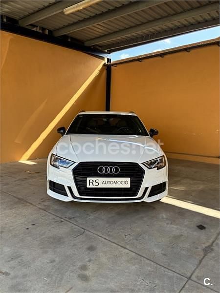 Usado Audi A3 116 CV (85 kW) 2019 Blanco Berlina
