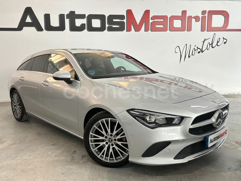 Gris / plata Usado 2021 Mercedes CLA200 Shooting Brake Familiar | 24.990 € (Precio justo) - Imagen 1/4
