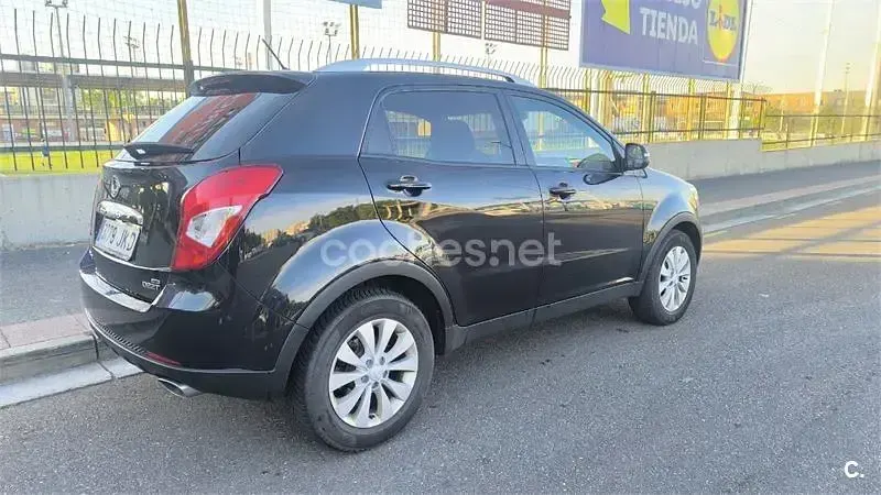 Usado SsangYong Korando 178 CV (130 kW) 2015 Negro SUV