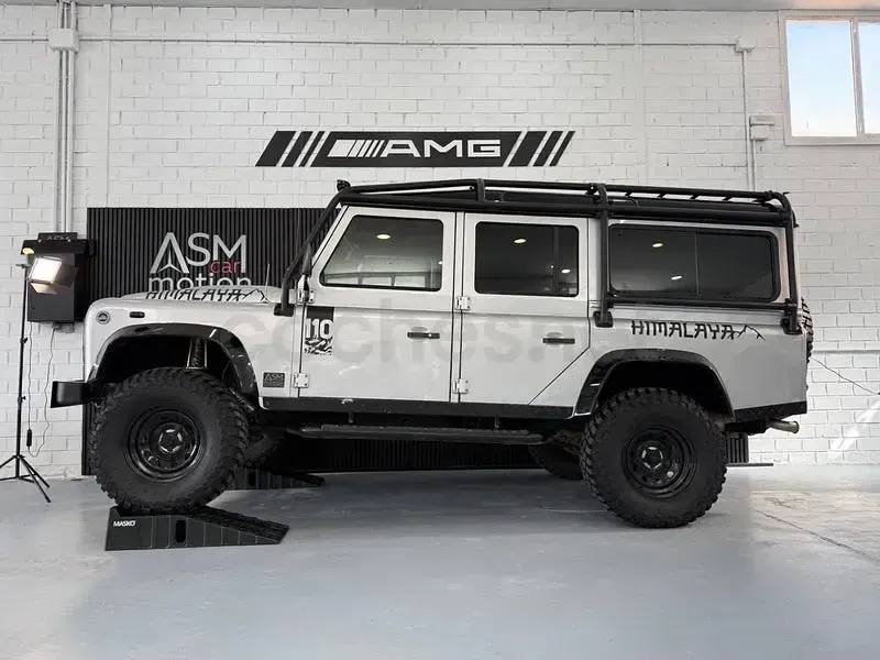 Usado Land Rover Defender SE 122 CV (89 kW) 2014 Gris / plata Familiar