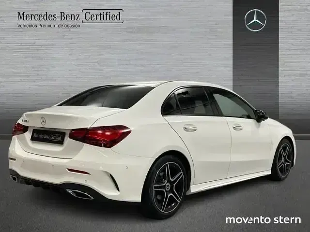 Käytetty Mercedes A180 Advanced 116 HP (85 kW) 2024 Valkoinen Sedan