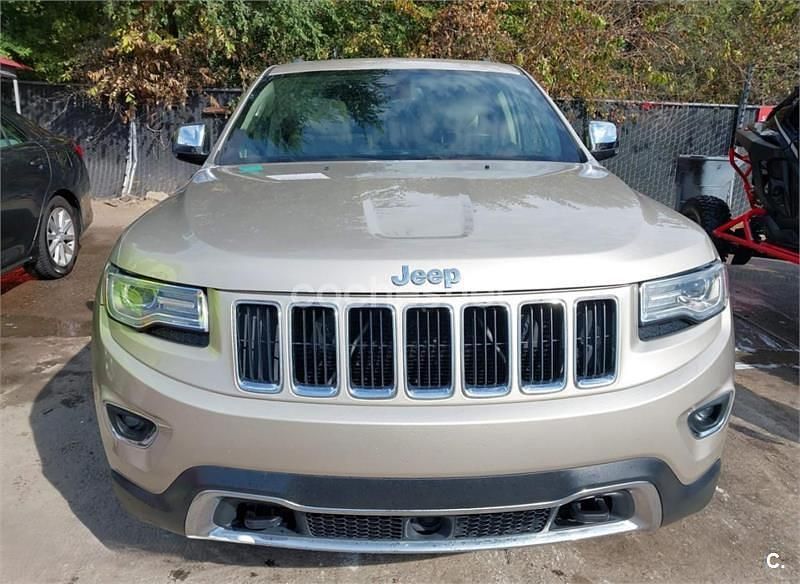 Usado Jeep Grand Cherokee Overland 352 CV (258 kW) 2014 Beige SUV