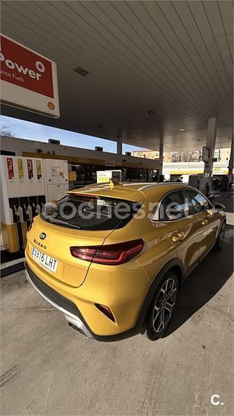 Usado Kia XCeed 136 CV (100 kW) 2020 Amarillo SUV