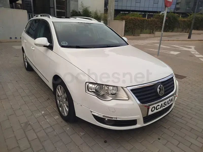 Usado VW Passat R-line 140 CV (102 kW) 2010 Blanco Berlina