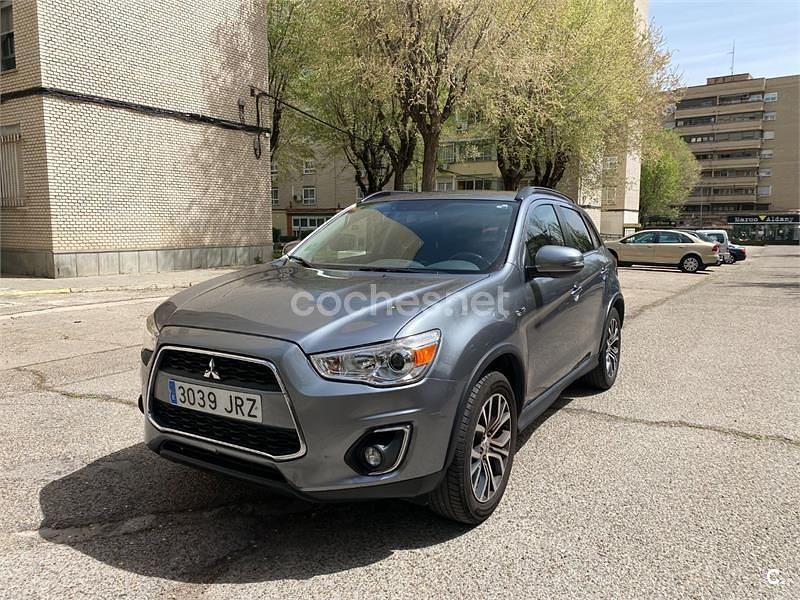 Usado Mitsubishi ASX Motion 117 CV (86 kW) 2016 Gris / plata SUV
