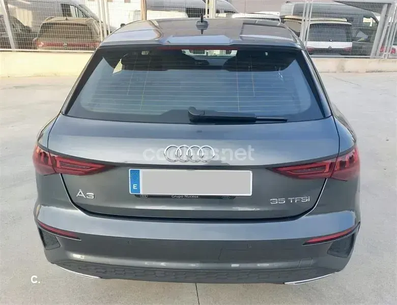 Usado Audi A3 S-Line 150 CV (110 kW) 2022 Gris / plata Berlina