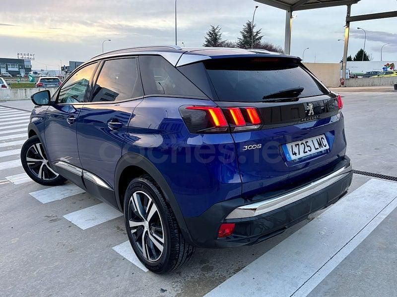 Usado Peugeot 3008 Allure 130 CV (95 kW) 2021 Azul SUV