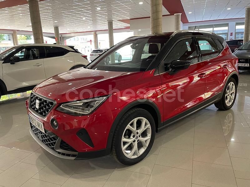 Usado Seat Arona FR 110 CV (80 kW) 2023 Rojo SUV