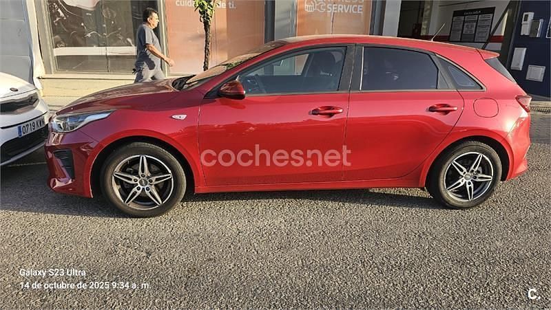 Rojo Usado 2019 Kia Ceed Utilitario | 11.950 € (Precio justo) - Imagen 1/4