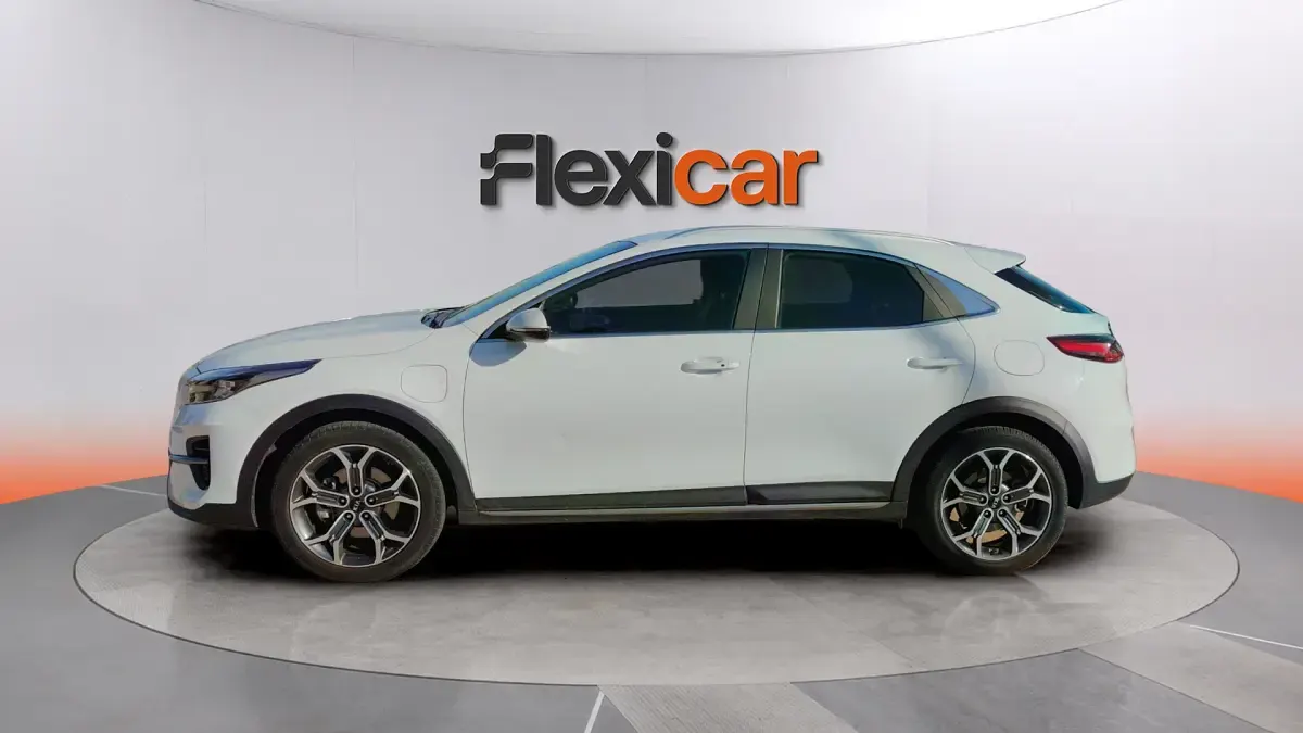 Usado Kia XCeed 136 CV (100 kW) 2021 Blanco SUV
