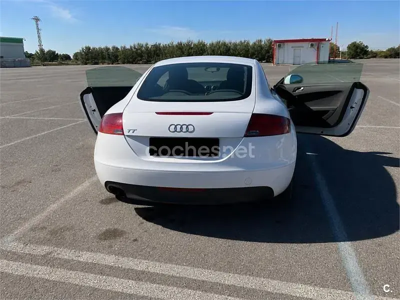 Usado Audi TT 160 CV (117 kW) 2010 Blanco Coupe