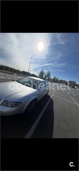 Usado Audi A4 130 CV (95 kW) 2003 Gris / plata Berlina