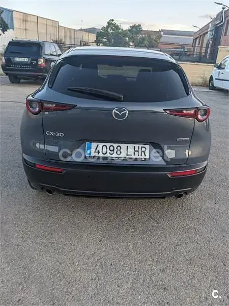 Usado Mazda CX-30 122 CV (89 kW) 2020 Gris / plata SUV