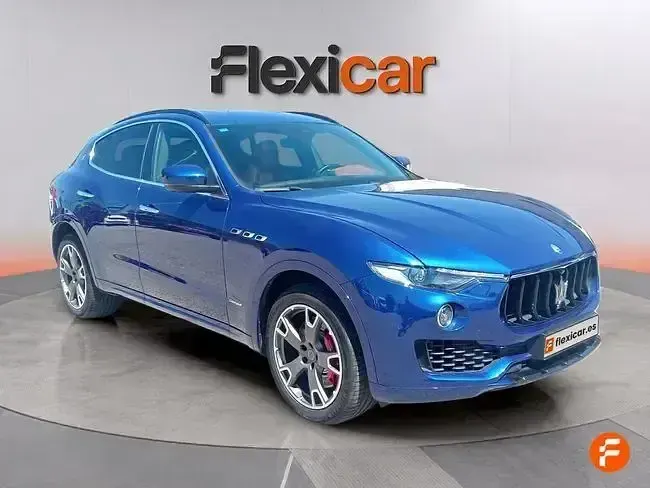 Usado Maserati Levante 430 CV (316 kW) 2018 Azul SUV