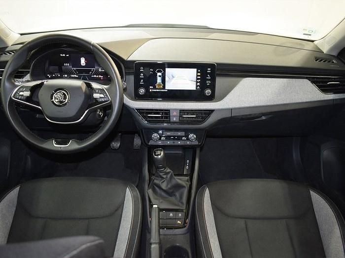 Usado Skoda Kamiq Selection 115 CV (84 kW) 2024 Blanco SUV